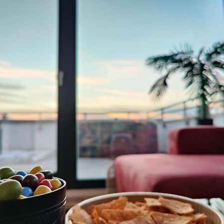 Maisonette-Penthouse Inklusive Whirlpool Ueber Den Daechern Von Magdeburg Exteriör bild